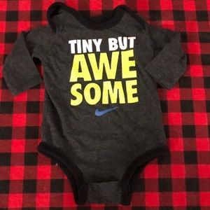 Nike onesie 0/3 months